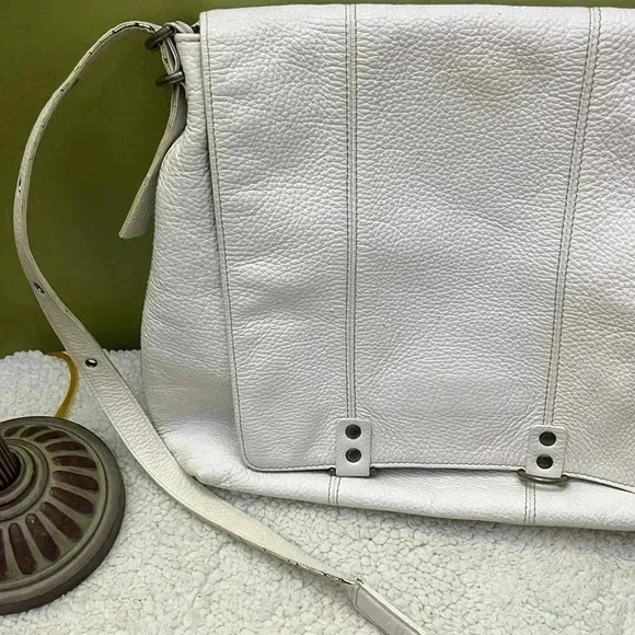 Plinio Visona White Leather Crossbody Bag - Picture 9 of 17